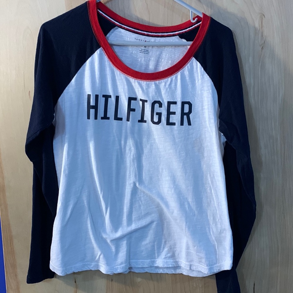Tommy Hilfiger t shirt